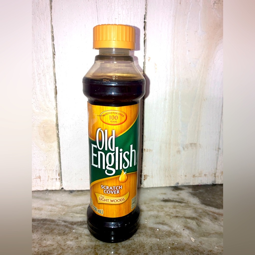Old English scratch cover for light woods